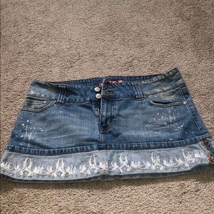 Cute denim skirt